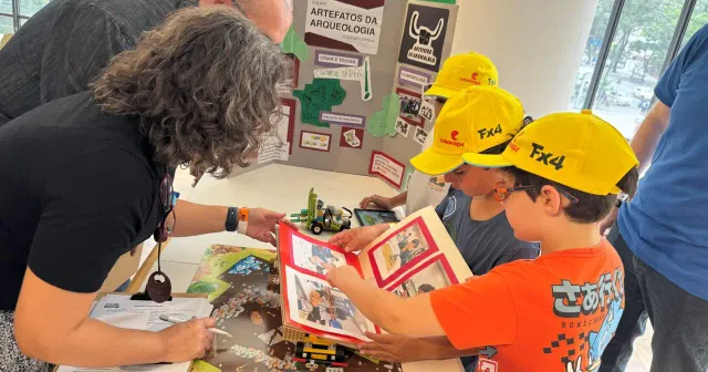 Uma jornada de descobertas: alunos da DHEL participam do FIRST LEGO League Explore no MM Gerdau