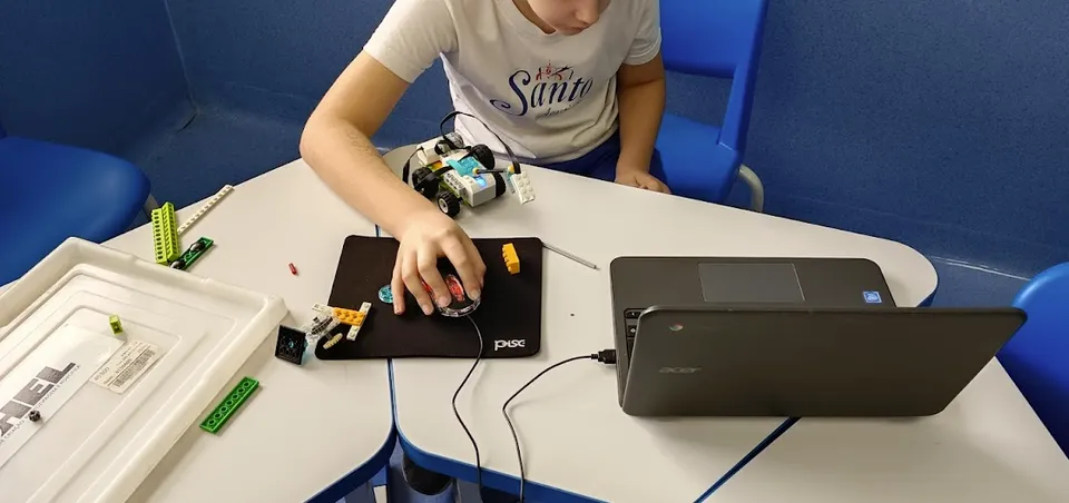 Da programação ao protótipo: o uso da tecnologia na construção de um sistema de irrigação